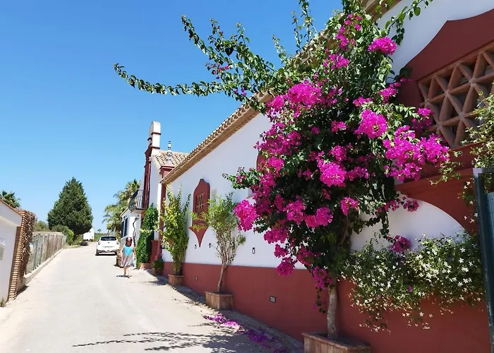Casa rural Mijas. Cerca playa y montaña con jardín Fuengirola
